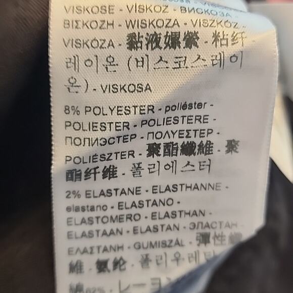 Levi's 711 Distressed Skinny Jeans, 26W, NWT - Picture 10 of 10